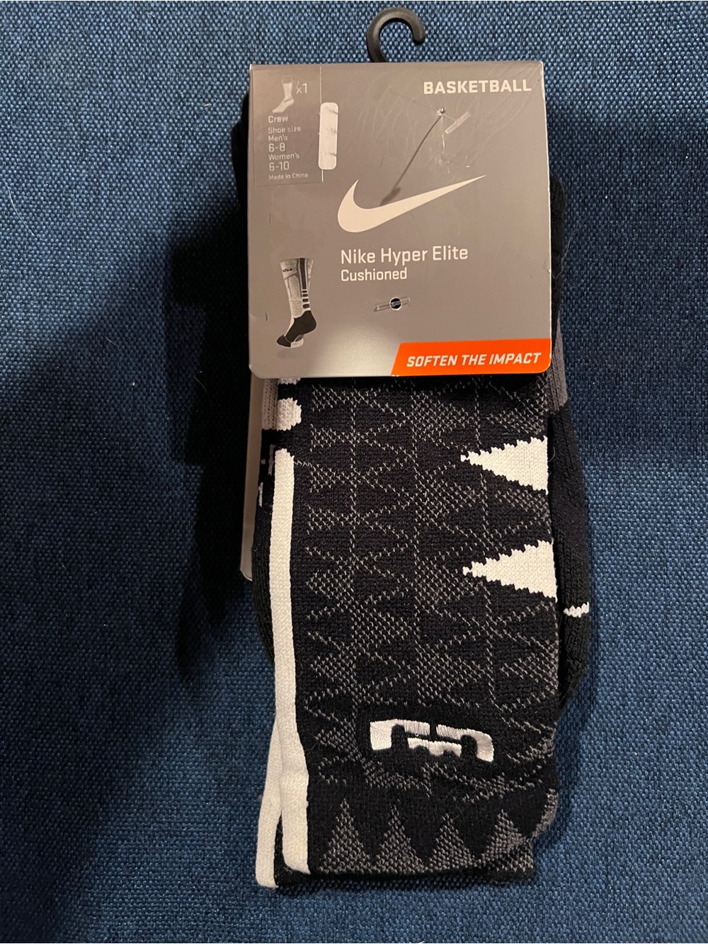 Nike Hyper Elite Cushioned Crew Socks - Black & White Aztec Pattern